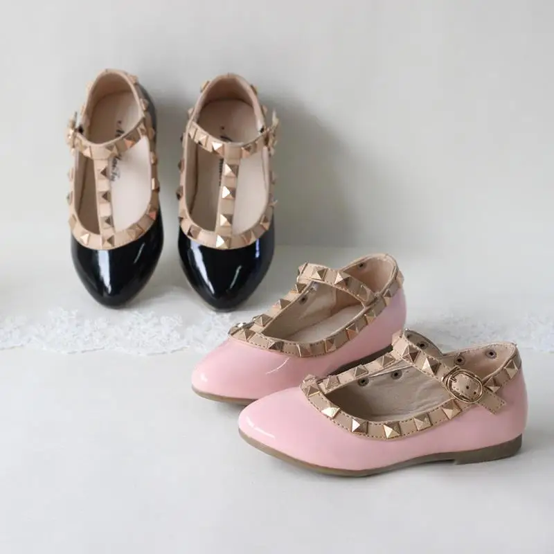 

spring and summer PU leather princess shoes female child sandals cutout child single shoes breathable rivet t shoes
