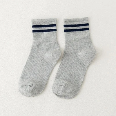 1pair Style 1 1/2 пары, женские повседневные хлопковые удобные короткие носки в полоску ярких цветов Harajuku Модные женские забавные носки 2 стиля, Meia - Цвет: 1pair Style 1