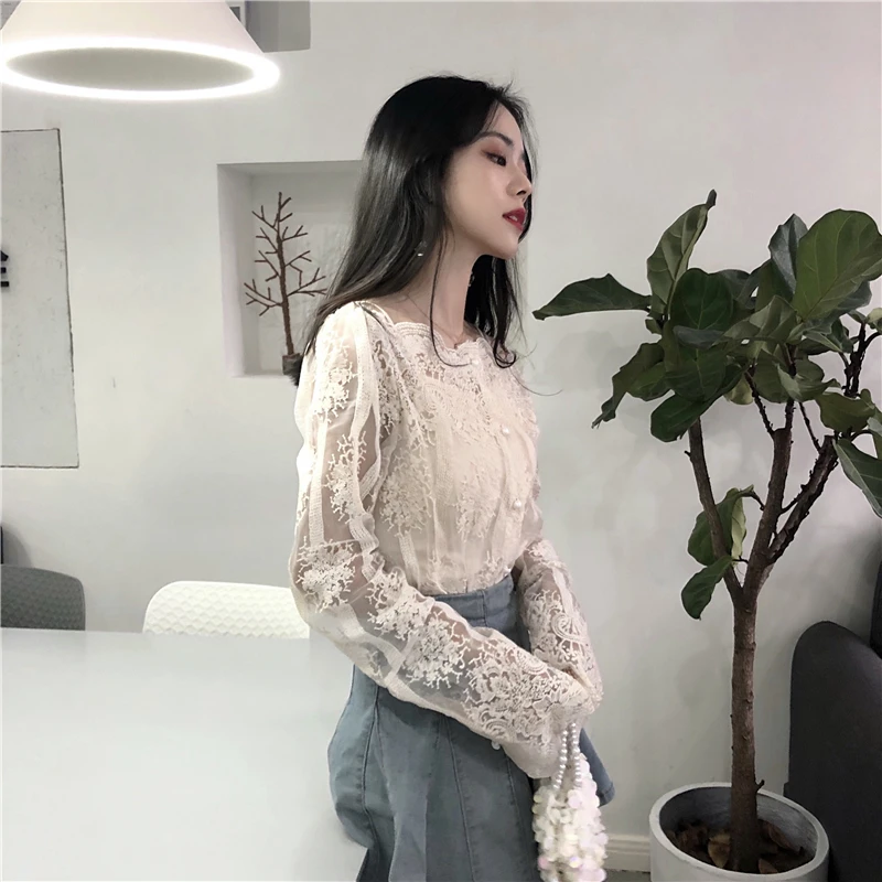 

new fashion brand summer style Women's Clothing Blouses temperament sexy lace Shirts off shoulder Female slash neck Vintage tops