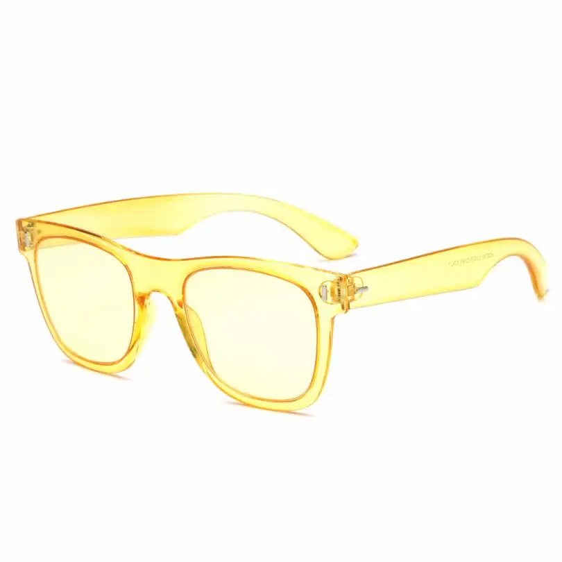 Женские солнцезащитные очки с заклепками BERTHATINA бежевые в винтажном стиле UV400 2018 |