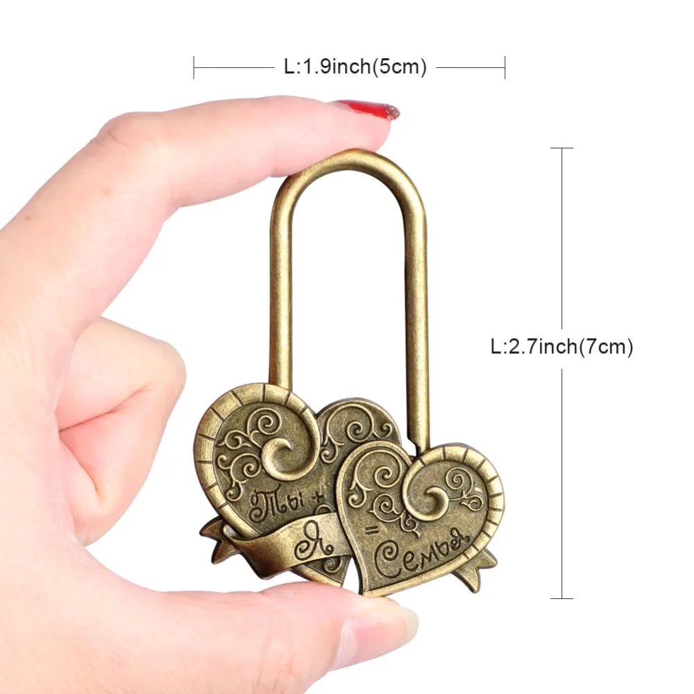 

OurWarm Rustic Wedding Anniversary Russian Letter Key Double Heart Love Locks for Wedding Souvenirs Decoration You+Me=Family