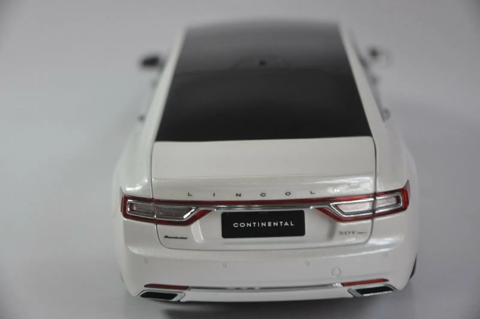 1:18 литая модель для Lincoln Continental 2018 белая оригинальная фабричная Коллекция