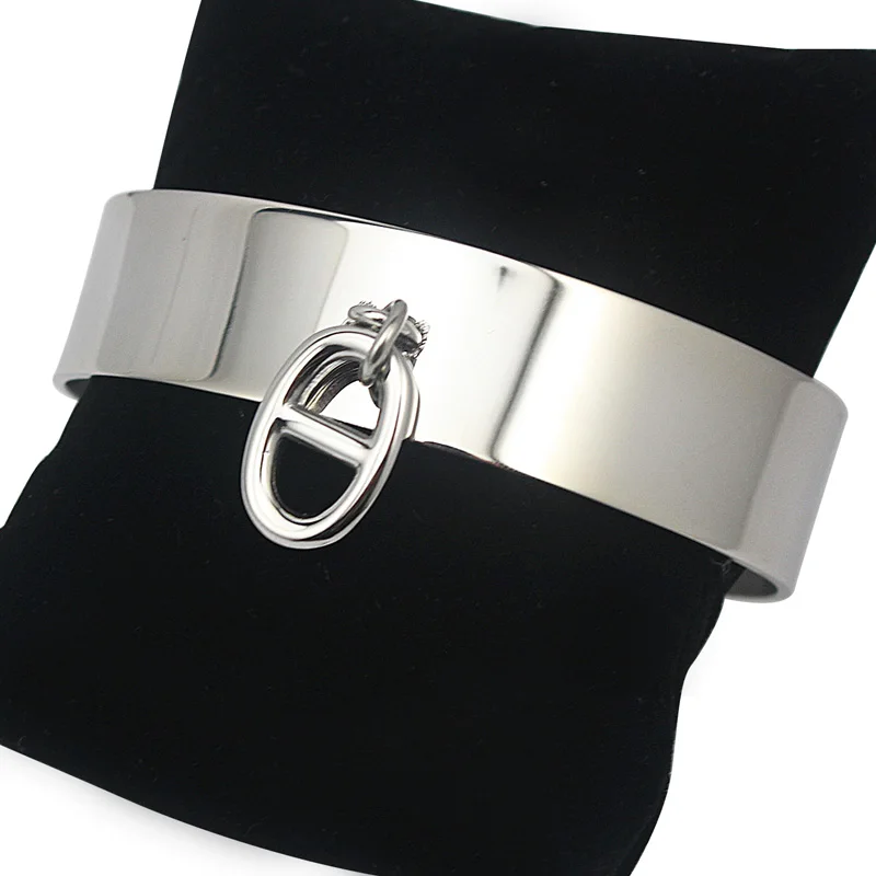 

Stainless Steel bracelets & bangles Silver color Round Charm Pedant Tag bracelet manchette bijoux femme Fashion Cuff Bracelet