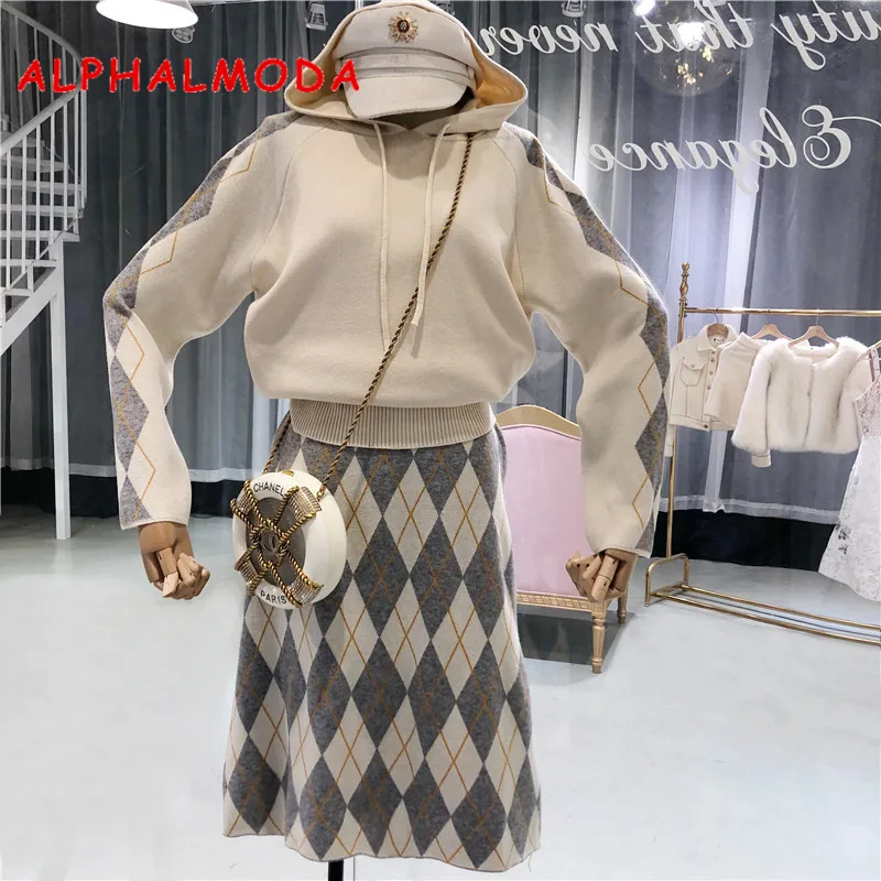 2018 alphalphalmoda Стильные Свитера свитер топ зимний с капюшоном повседневные
