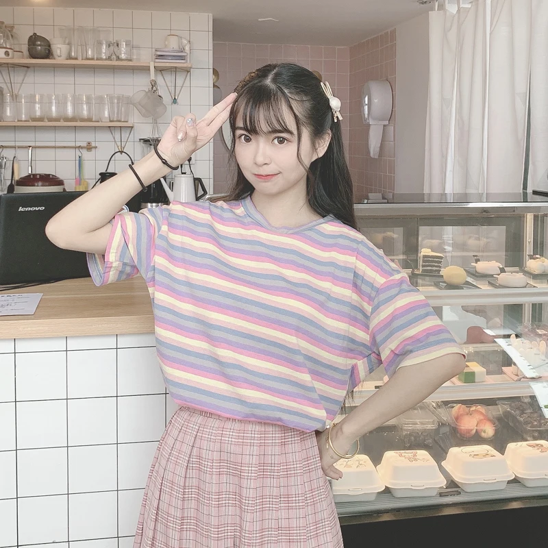 Женские футболки Милая футболка Kawaii Ulzzang ретро полосатая Радужная с коротким