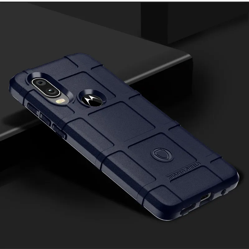 Бронированные противоударные чехлы для Motorola One Vision Мягкий противоударный бампер