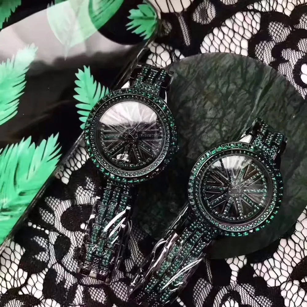 Часы женские зеленые с бриллиантами стильные Сияющие наручные вращающимся