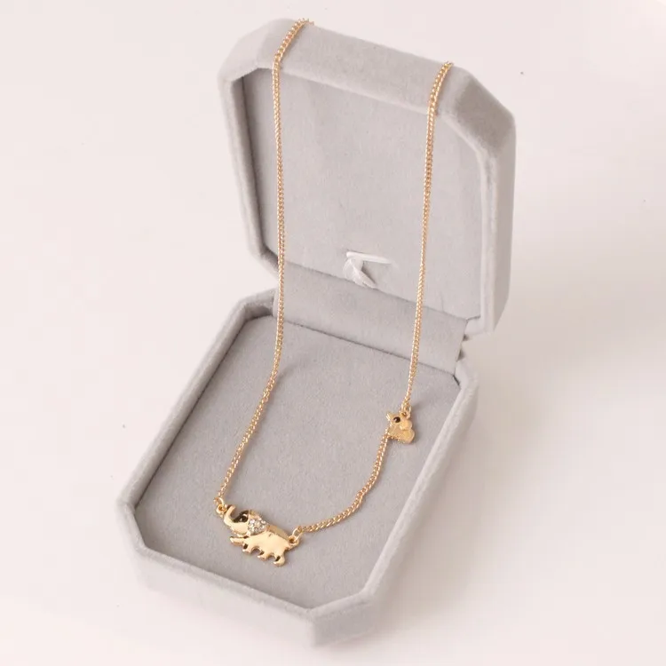 

Low Price New Fashion Necklace Crystal Element Family Fashion Size 2 Elephant Lady Necklace Wholesale Sale Layered Necklaces