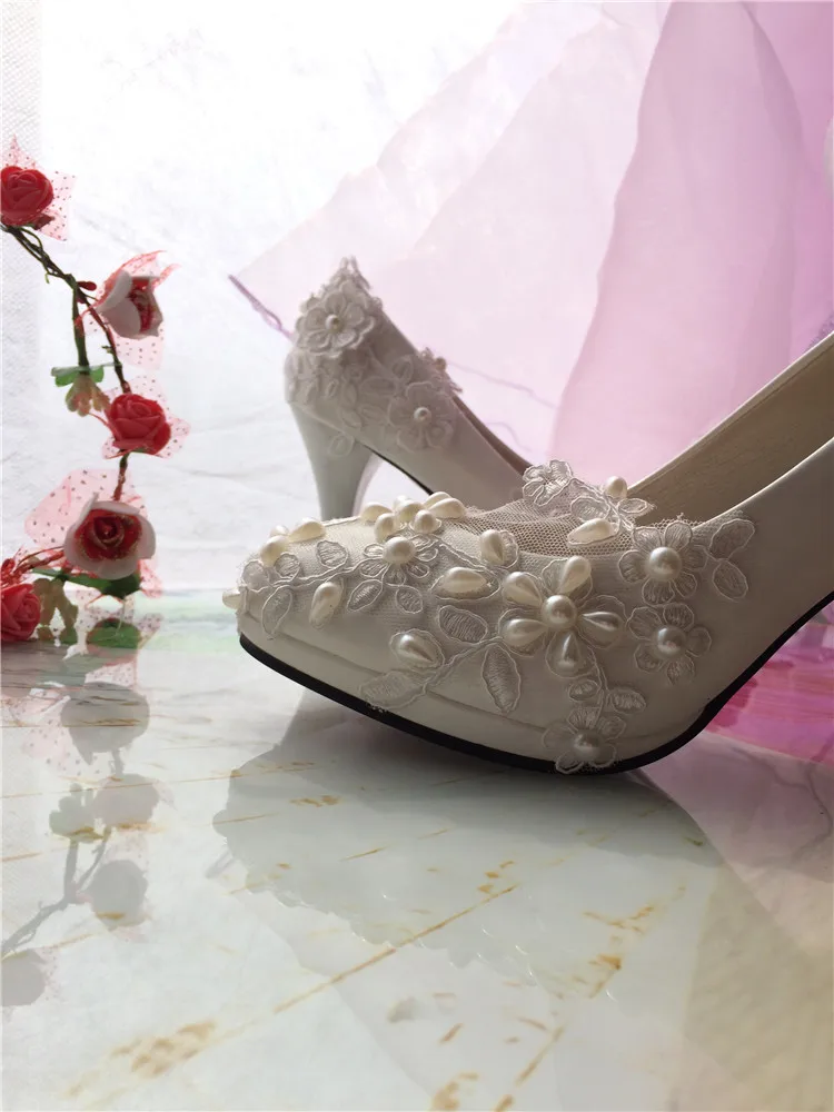 Кружевные жемчужные белые свадебные туфли женские модные больших размеров для