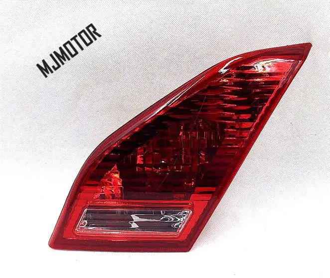 Задний фонарь в сборе. Левая/правая сторона для китайского Brilliance BS4 M2 2006 2009