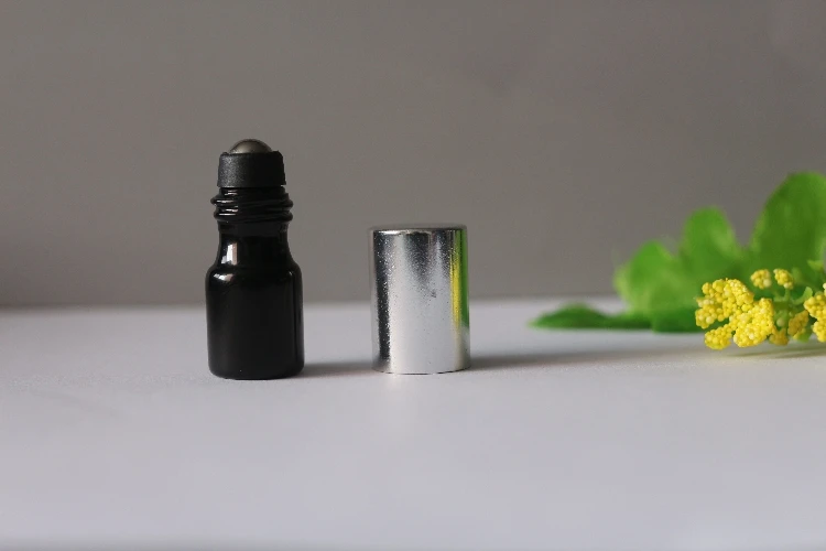 

10x2ml black glass perfume bottle with metal roller ball wholesale refillable rolls on the bottle of essential oil glass vials