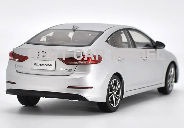 Масштаб 1: 18 игрушечный автомобиль из сплава hyundai elantra модель детских игрушечных автомобилей оригинальные авторизованные Аутентичные детские игрушки