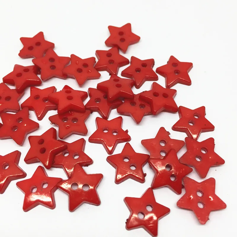 

100pcs Plastic Red Star Buttons 2 Holes Sewing Accessories Christmas DIY Button Embellishments For Cardmaking Scrapbooking