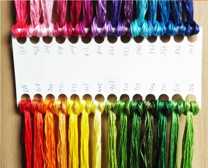 Colorful 28 шт./лот, цветная шелковая нить, фиксированный цвет, как на 1 фото, вышивка крестиком того же цвета, что и DMC, нить для рукоделия, длина 8 метров, 6 нитей - Цвет: Colorful