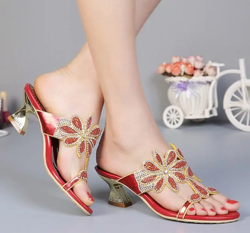 hot 2018 new women gladiator thick high heels sandals flowers rhinestone woman slippers female luxury summer casual shoes pumps | Обувь