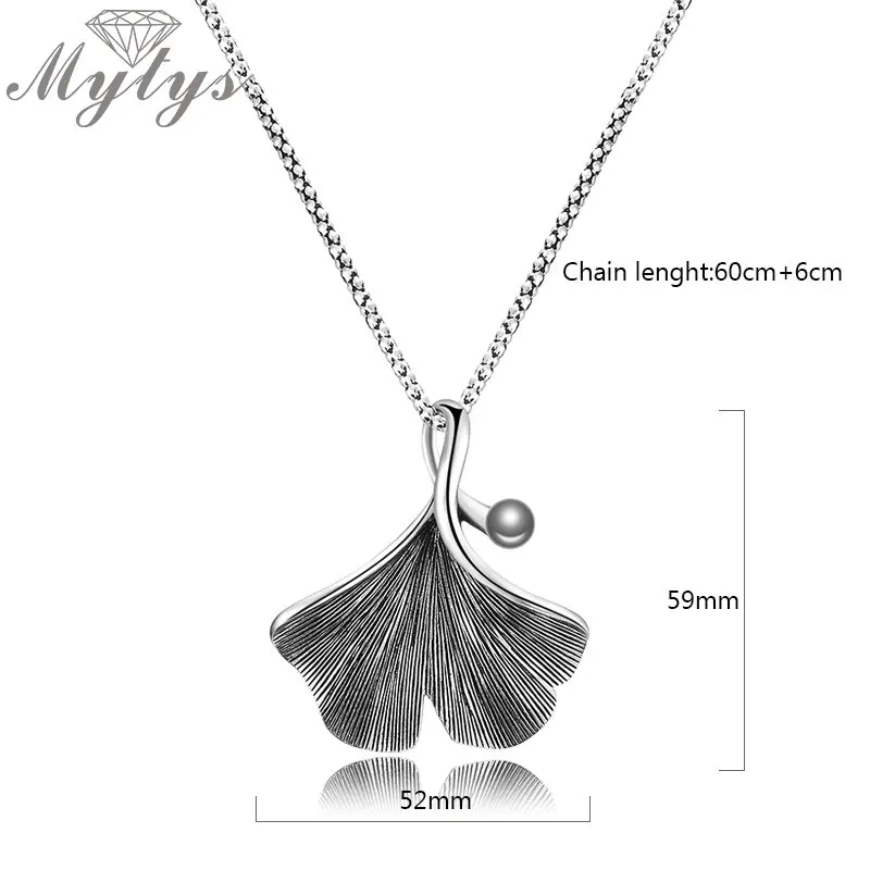 Ожерелье Mytys с подвеской листьев гинкго для женщин цепочка попкорном Черная