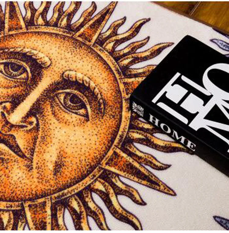 Длинный ковер в европейском стиле с надписью The wind the sun god прикроватный для