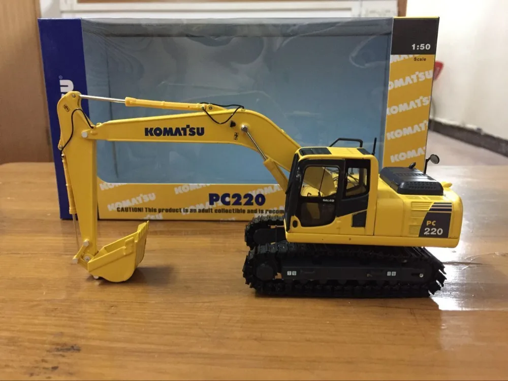 Новое поступление! Экскаватор Комацу PC220 модель из литого металла 1/50 новая *|1/43