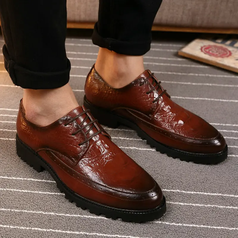 

2019 New Fashion Designer Luxury Men Formal Leather shoes Men Dress Shoe Pointed Oxfords Shoes loafers driving shoes LK-07
