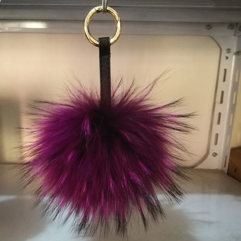 Purple 15 см пушистый шарик из меха енота брелок слоеные брелки для ключей помпон черный помпон брелок uk шарм Женская сумка Подвеска подарок оптом - Цвет: Purple