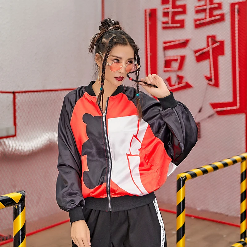 

2019 spring hip hop women's new baseball uniform bat sleeve cardigan Harajuku short coat hit color tide brand violent bear