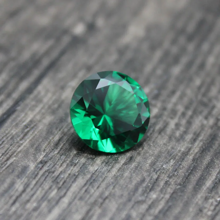 Круглая бразильская форма созданная изумрудом для ювелирных изделий из