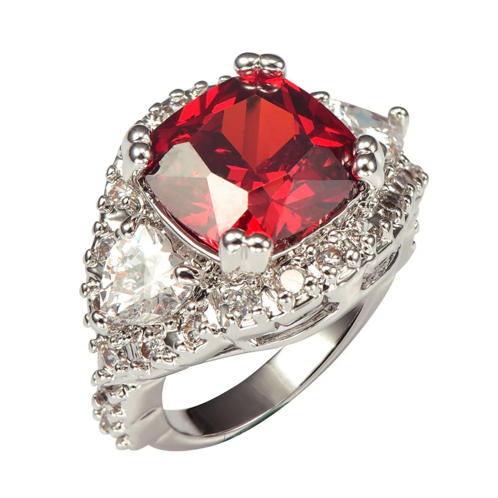 Женское Винтажное кольцо с крупным красным гранатом и белым кристаллом из