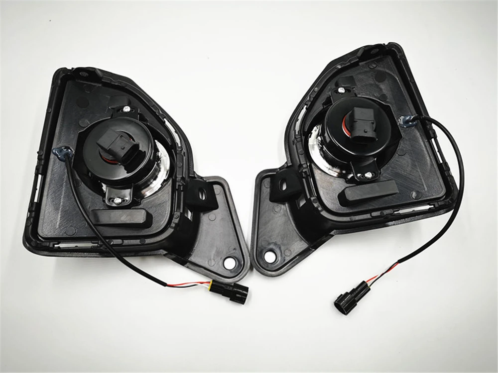 Автомобильные мигающие светодиодные противотуманные фары для Toyota Hiace 2014 2015 2016 2017