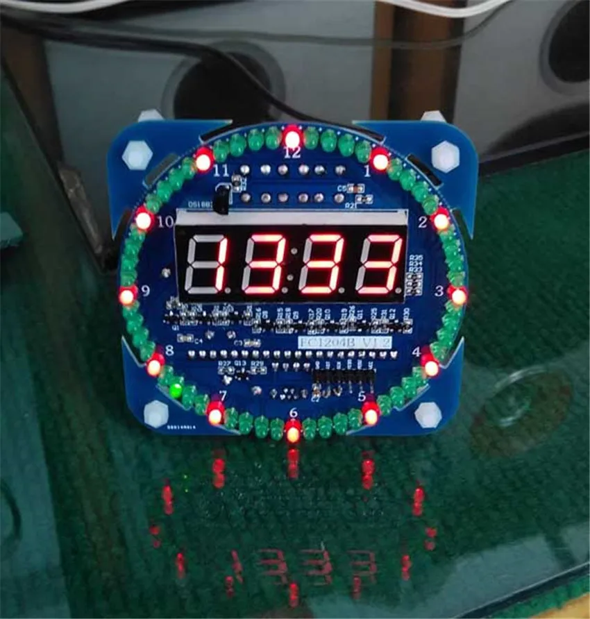 DIY горит 51 микроконтроллер светодио дный электронные часы календарь DS1302 чип DS 18b20