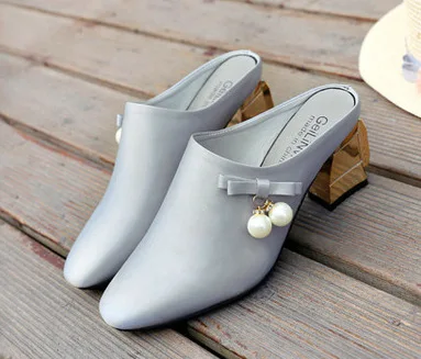 Женские блестящие шлепанцы с закрытым носком однотонные низкие повседневные на