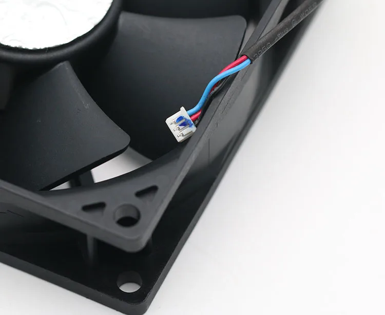 Абсолютно новый оригинальный для delta AUB0812H E ROO 12V 0.3A 8 CM/cm 3 линейный проектор осевой