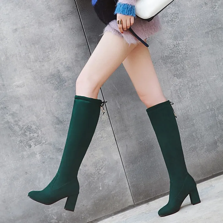 Ботинки большого размера с острым носком и толстыми каблуками для стройных