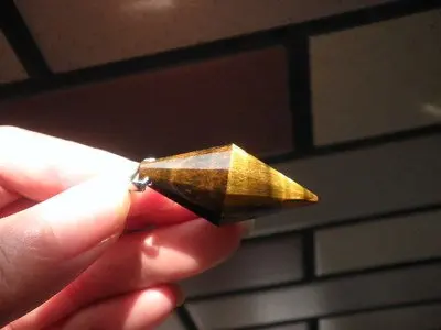 Оригинальный желтый тигровый глаз 12 сторонний кристалл кварца кулон Vogel Facet идея