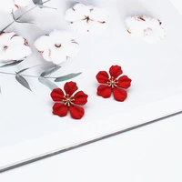 2019 korean new design fashion jewelry cute metallic painted flowers stud earrings beach resort party earrings for women gift