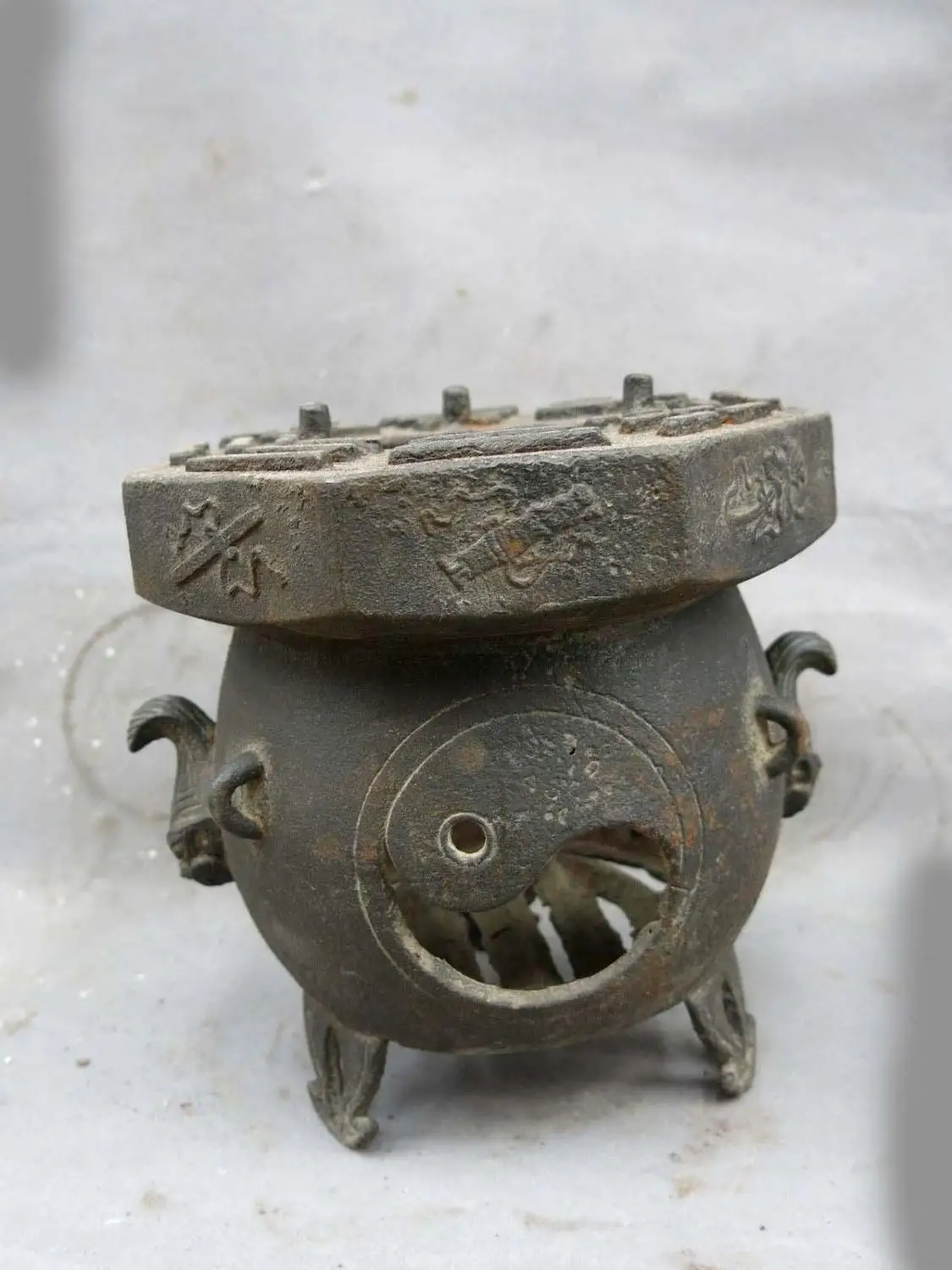 8 &quotКитайский Старый Утюг выгравированные восемь сокровищ схем печь для