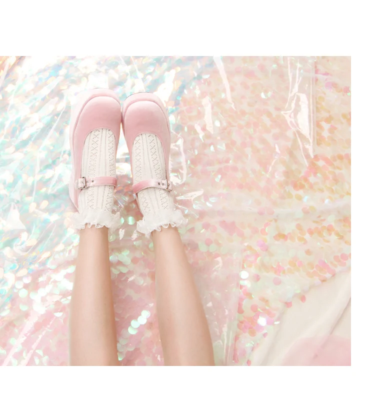 Japanese retro wild small fresh cotton and linen lace socks short hollow breathable students soft sister