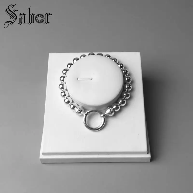 Ювелирный браслет с бусинами манжета серебряного цвета пружинной застежкой