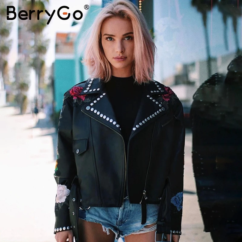 Женские куртки из искусственной кожи BerryGo с цветочной аппликацией и заклепками