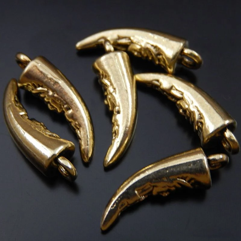 Wholesale 20PCS/Pack Gold Alloy Ox Horn Charm Necklace Pendant Punk Jewelry Making Crafts Man Gift Dec Accessories 5*18mm 39742 | Украшения