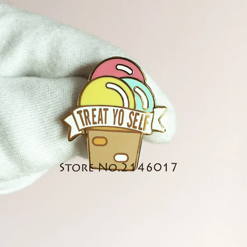 1pcs New Hot sale Pink Ice Cream Lapel Pins Metal Craft Cartoon Hard Enamel Pin Brooch Treat Yo Self Badges Gift | Дом и сад