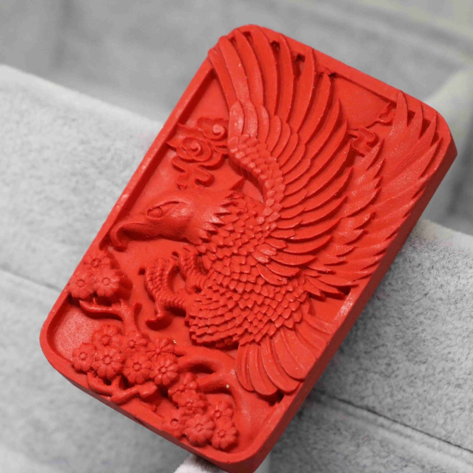Синтетический красный Cinnabar резьба Животное орел большой кулон амулеты для
