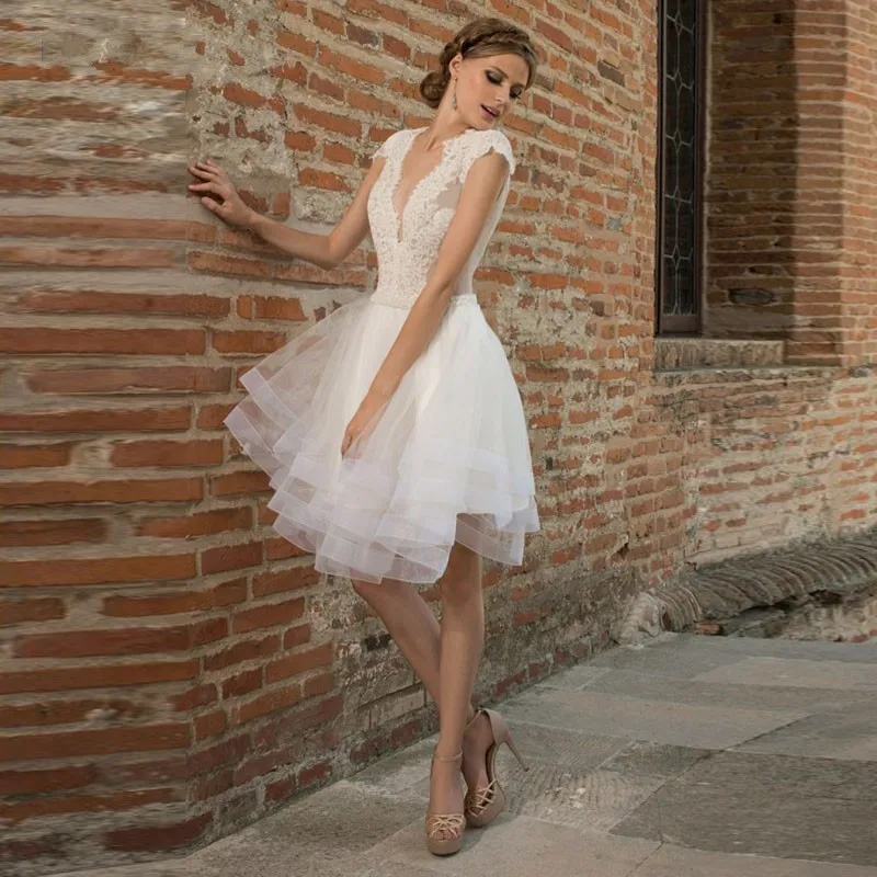 Короткое свадебное платье 2019 кружевное Тюлевое с аппликацией и вырезом на спине