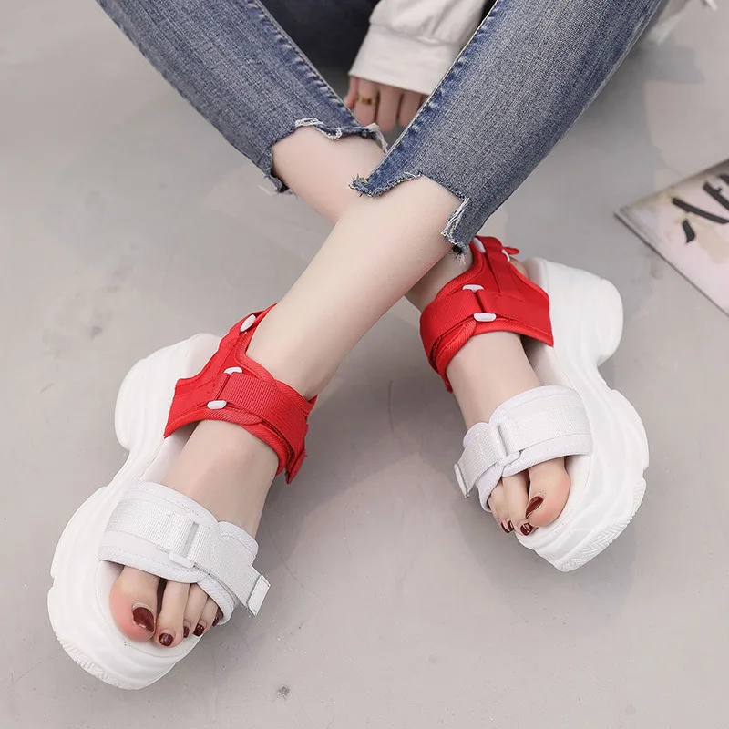 2019 г. Новые сандалии женская обувь на толстой подошве нескользящей оптовая