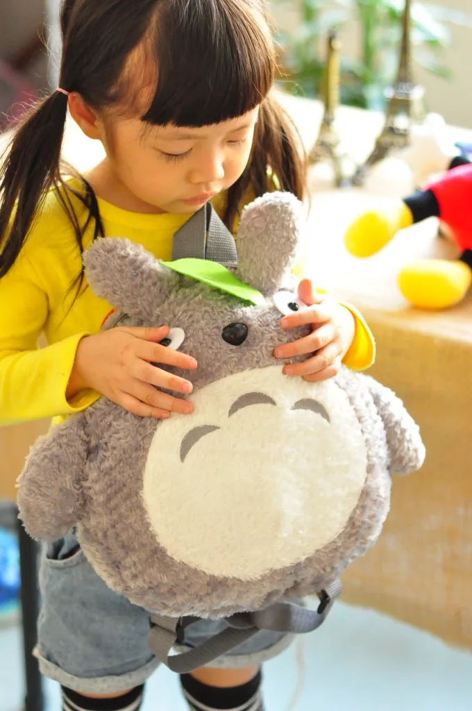 Бесплатная доставка милый зеленый Тоторо плюшевый рюкзак мультфильм kindergarden