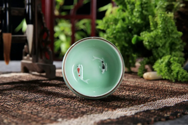 Китайский фарфор Longquan Celadon, китайские чашки с золотой рыбкой, 60 мл, кунг-фу, чайный горшок с краклом, китайские чашки, подарки