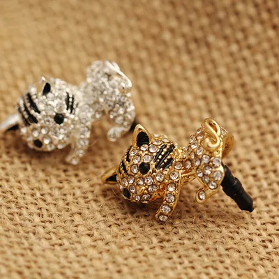 

Cute Lie Kitty Full Of Diamonds Anti Dust Plug For Iphone6 6s For Samsung S6 For Xiaomi And All 3.5mm Earphone Jack Plug