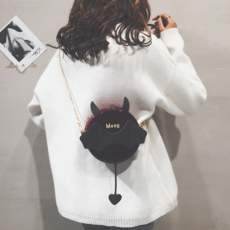 Сумка женская маленькая из лакированной кожи милая сумочка дьявола модный