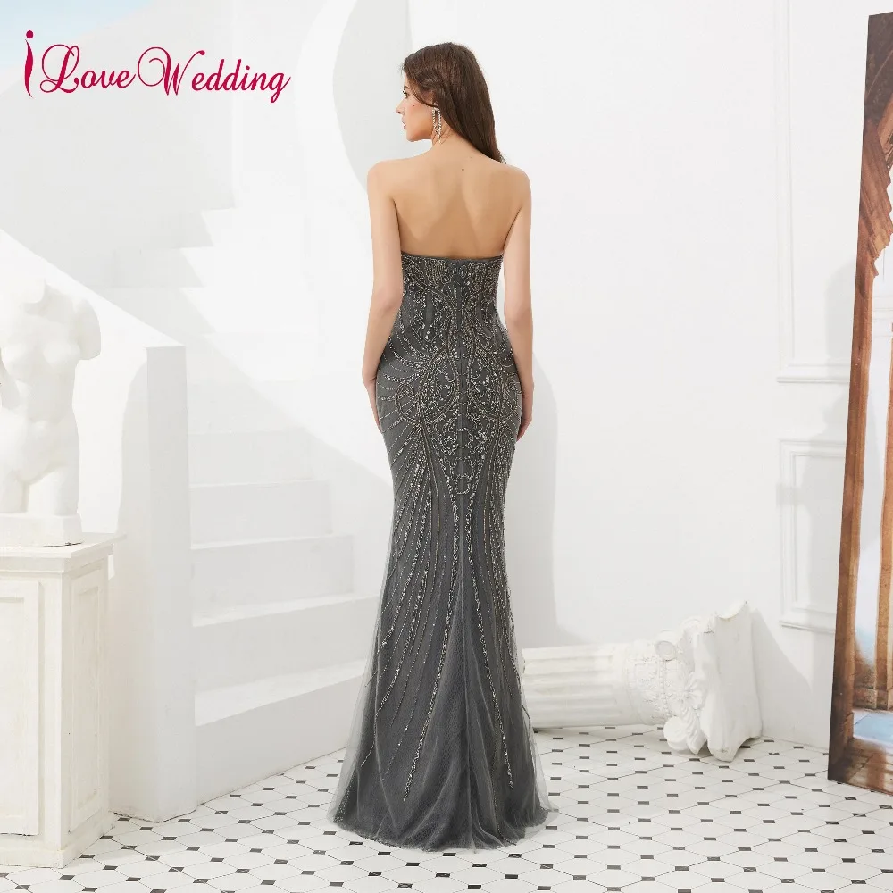 Роскошное вечернее платье серо серого цвета изящное русалки с кристаллами и