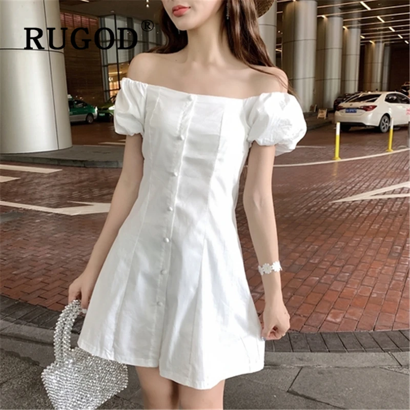 Женское мини платье RUGOD Белое Облегающее однобортное с открытыми плечами в