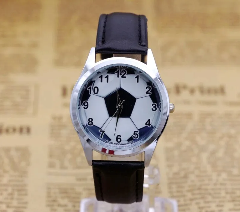 2017 Горячая Распродажа футбольные Мультяшные часы для мальчиков модные милые